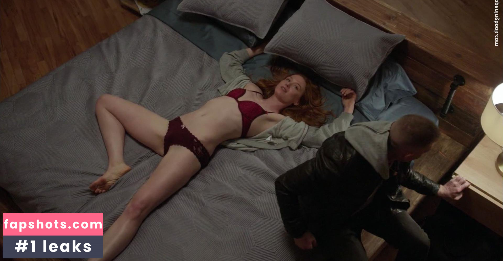 Lucy Walters gallery photo #41