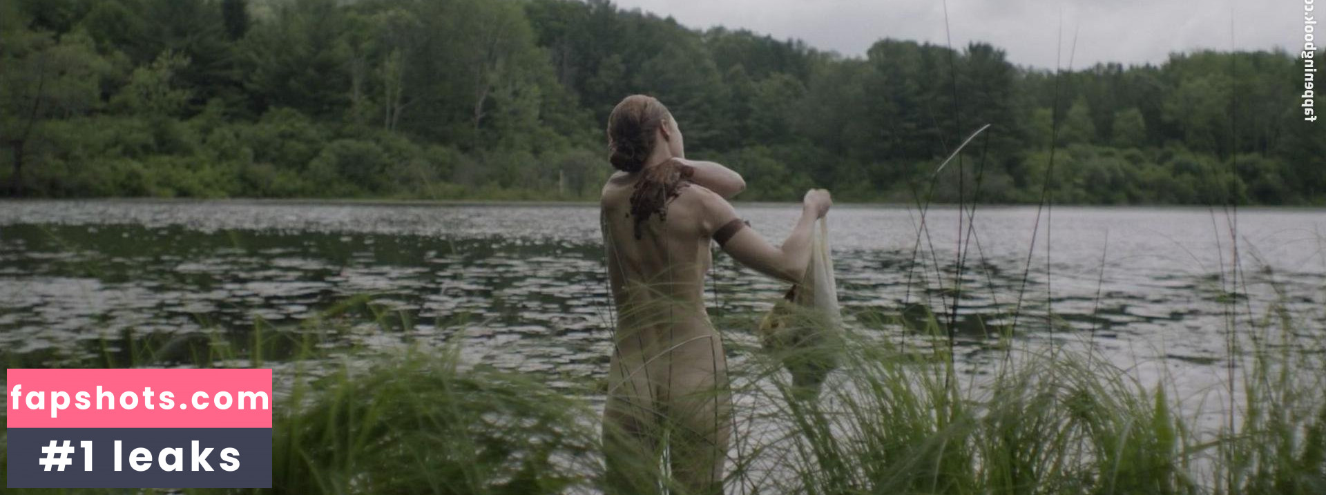 Lucy Walters gallery photo #73