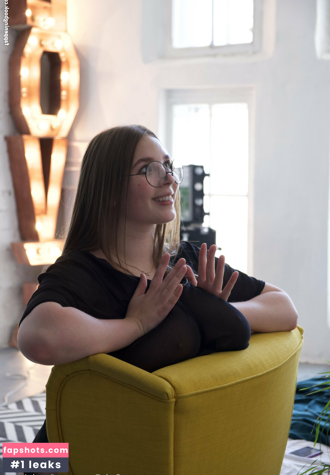 lucylaistner gallery photo #24