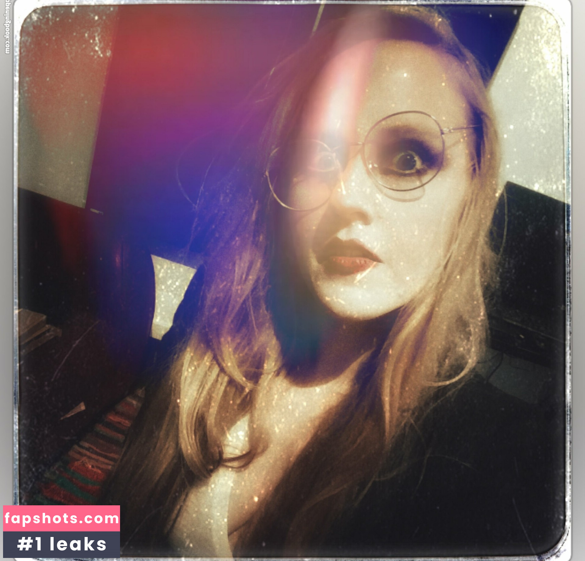 lucymuse gallery photo #36