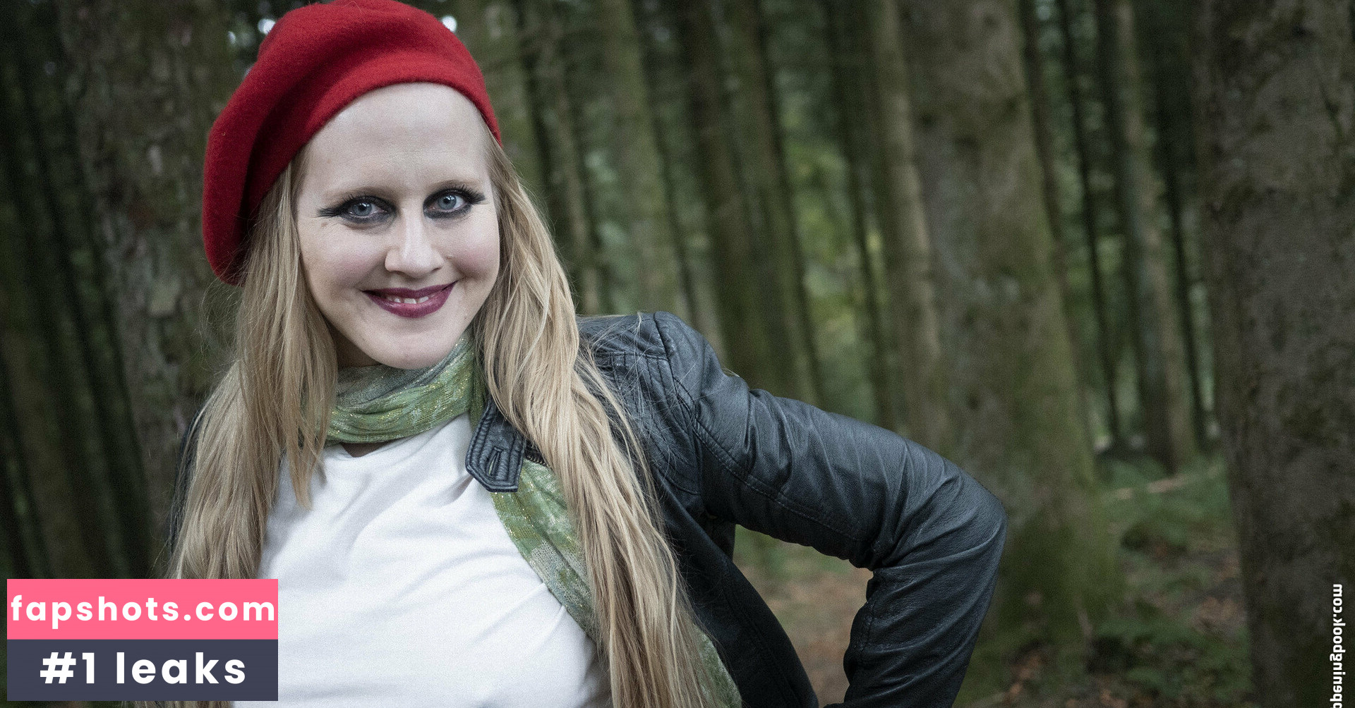 lucymuse gallery photo #54