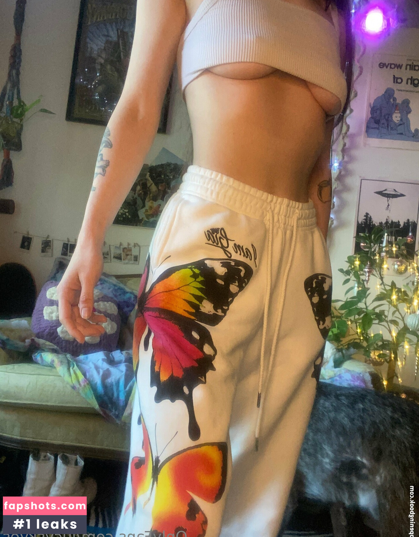 lucyskyes gallery photo #5