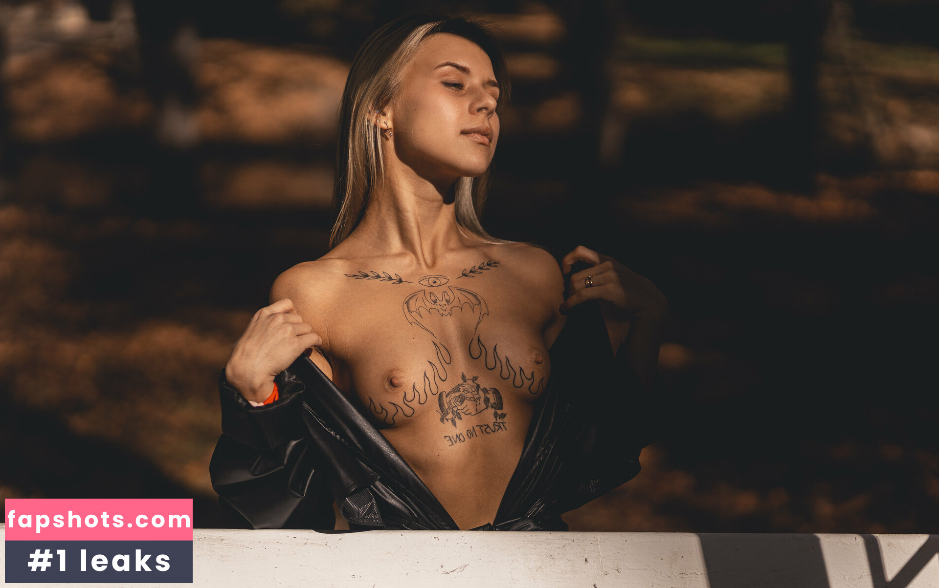 lucysunshinefree nude babe gallery