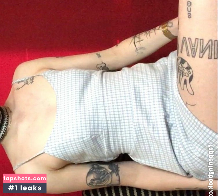 lucyxxxbot Filtración Desnuda OnlyFans Foto #16 - Fapshots