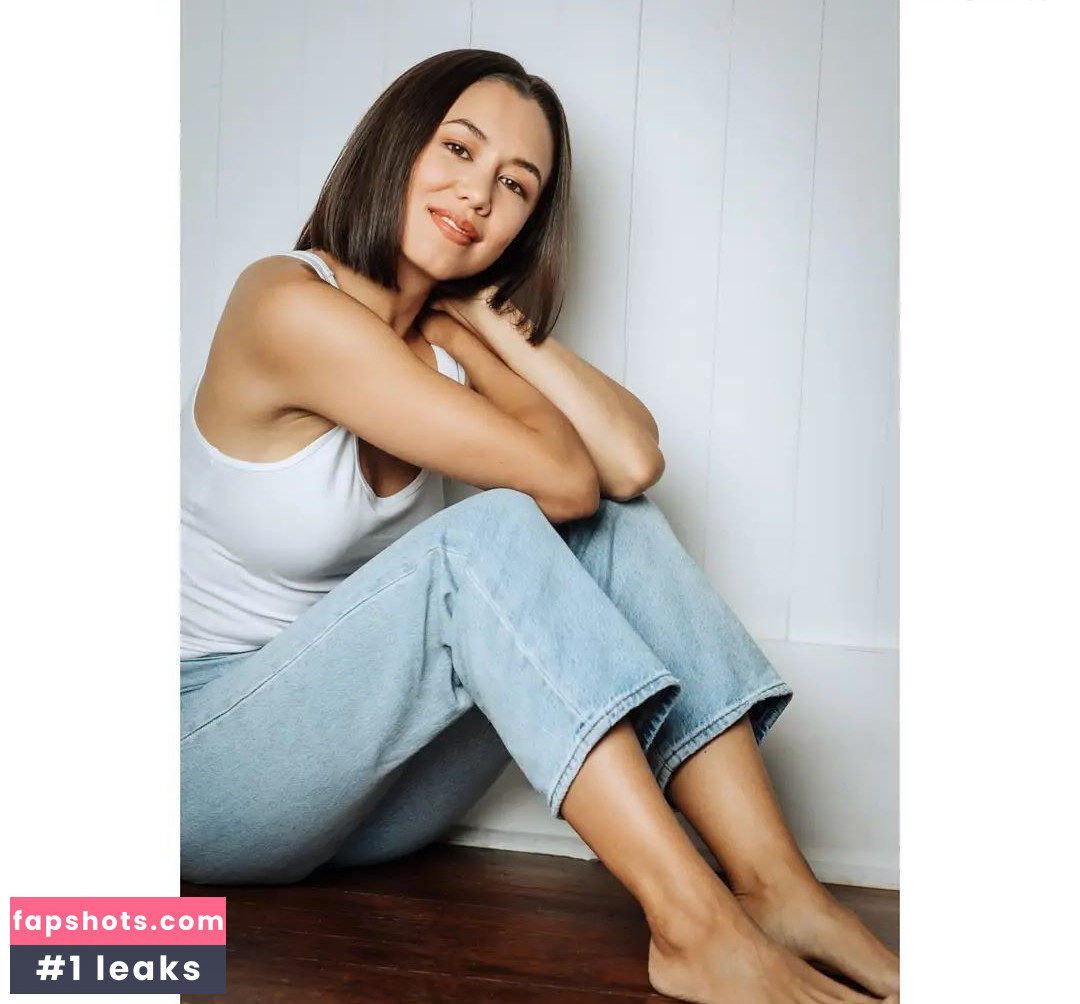 Luisa D'Oliveira gallery photo #14