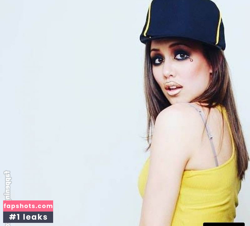 Luisa D'Oliveira gallery photo #3