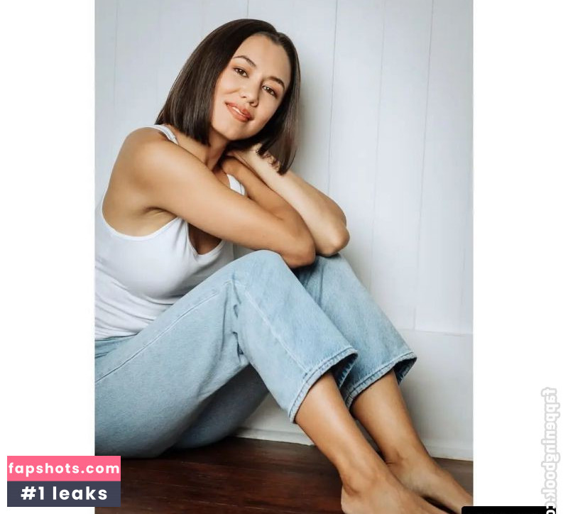 Luisa D'Oliveira gallery photo #5