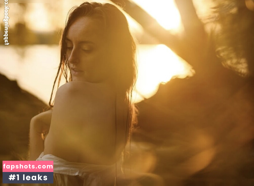 Luisa Goldhammer gallery photo #2