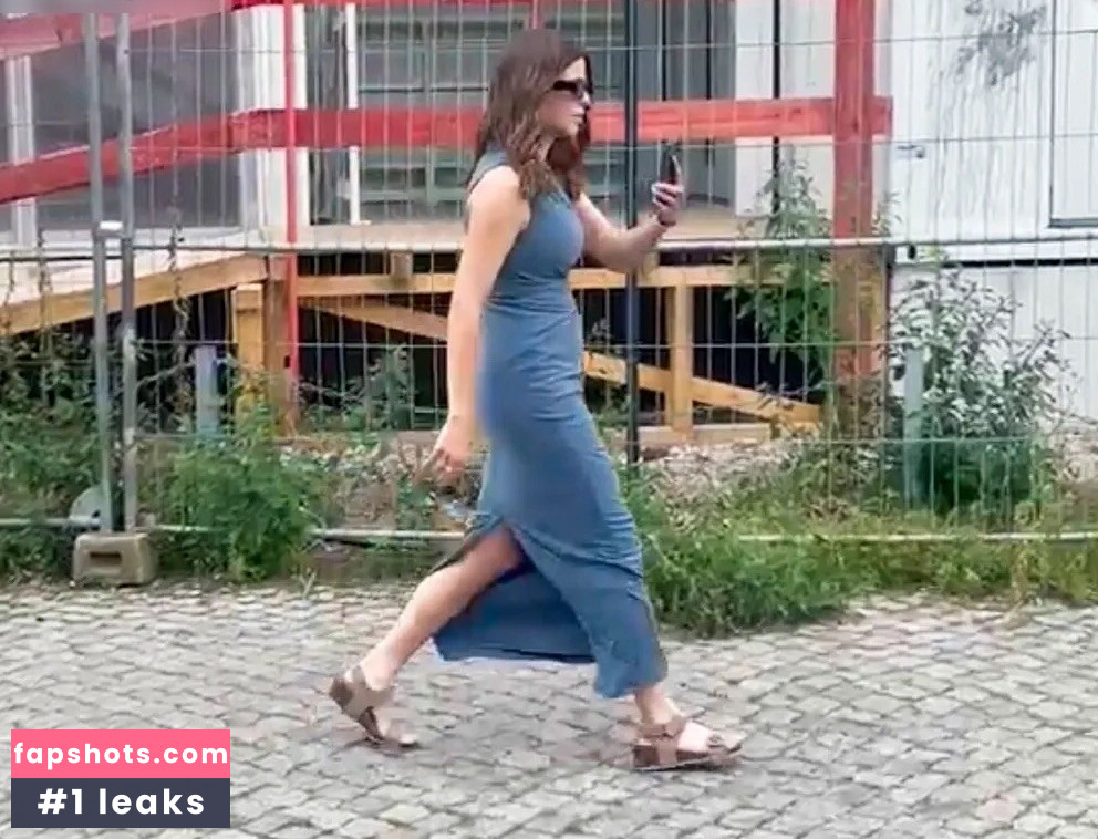 Luisa Neubauer gallery photo #42