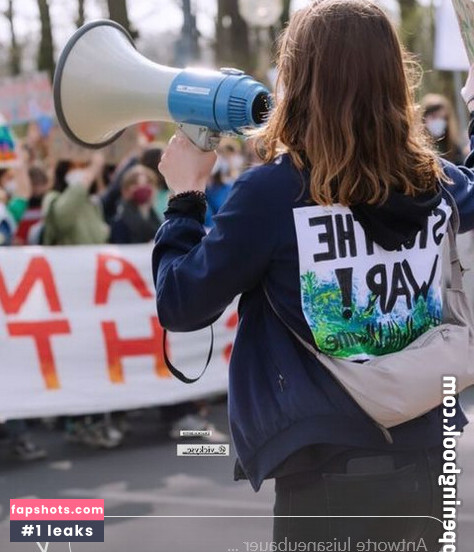 Luisa Neubauer gallery photo #66