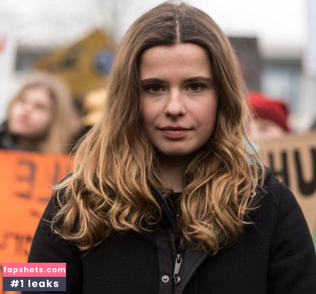 Luisa Neubauer gallery photo #77