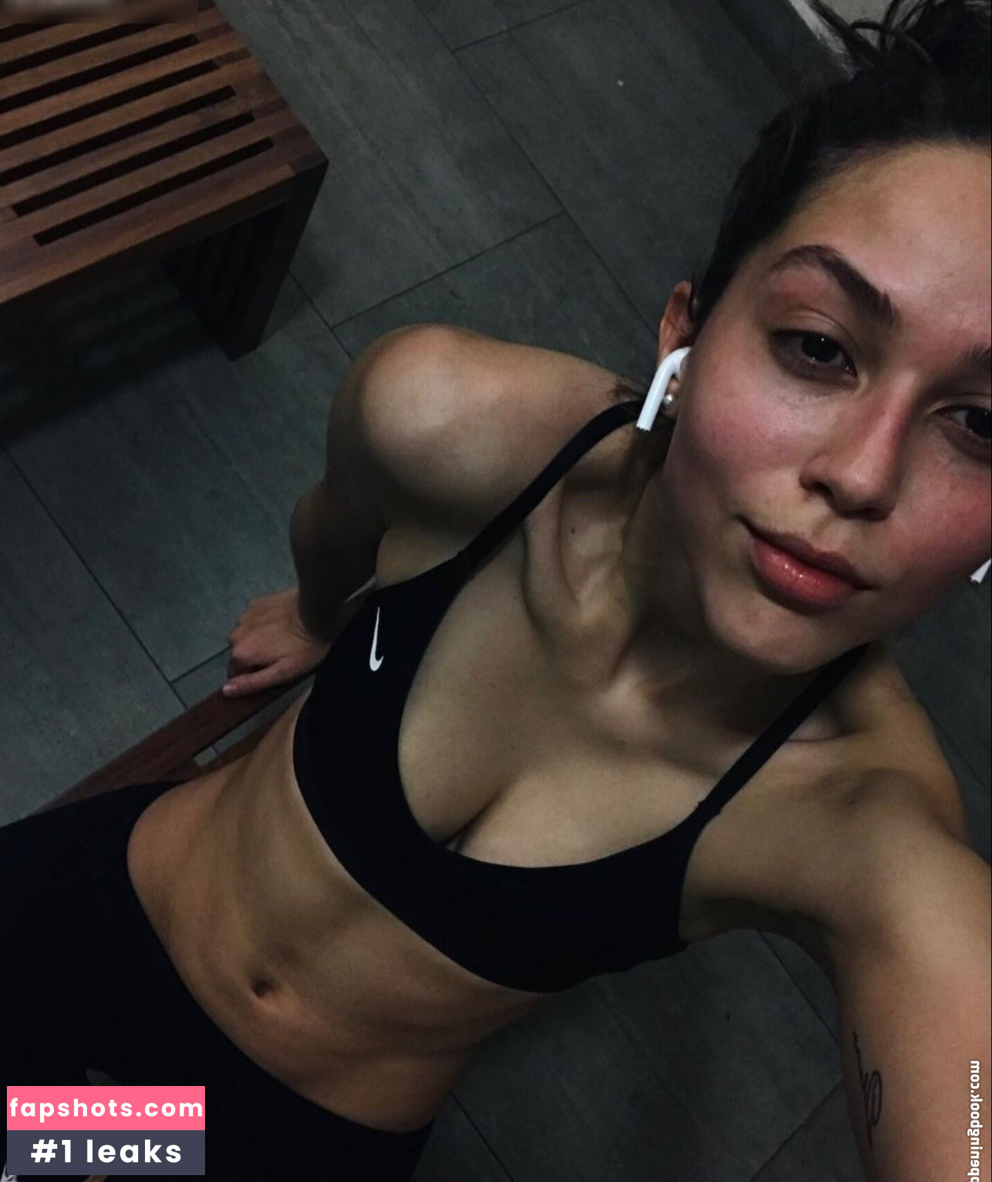 Luisa Rubino gallery photo #18