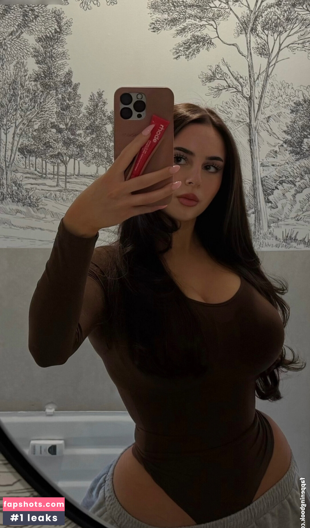 Luisa Senn gallery photo #6