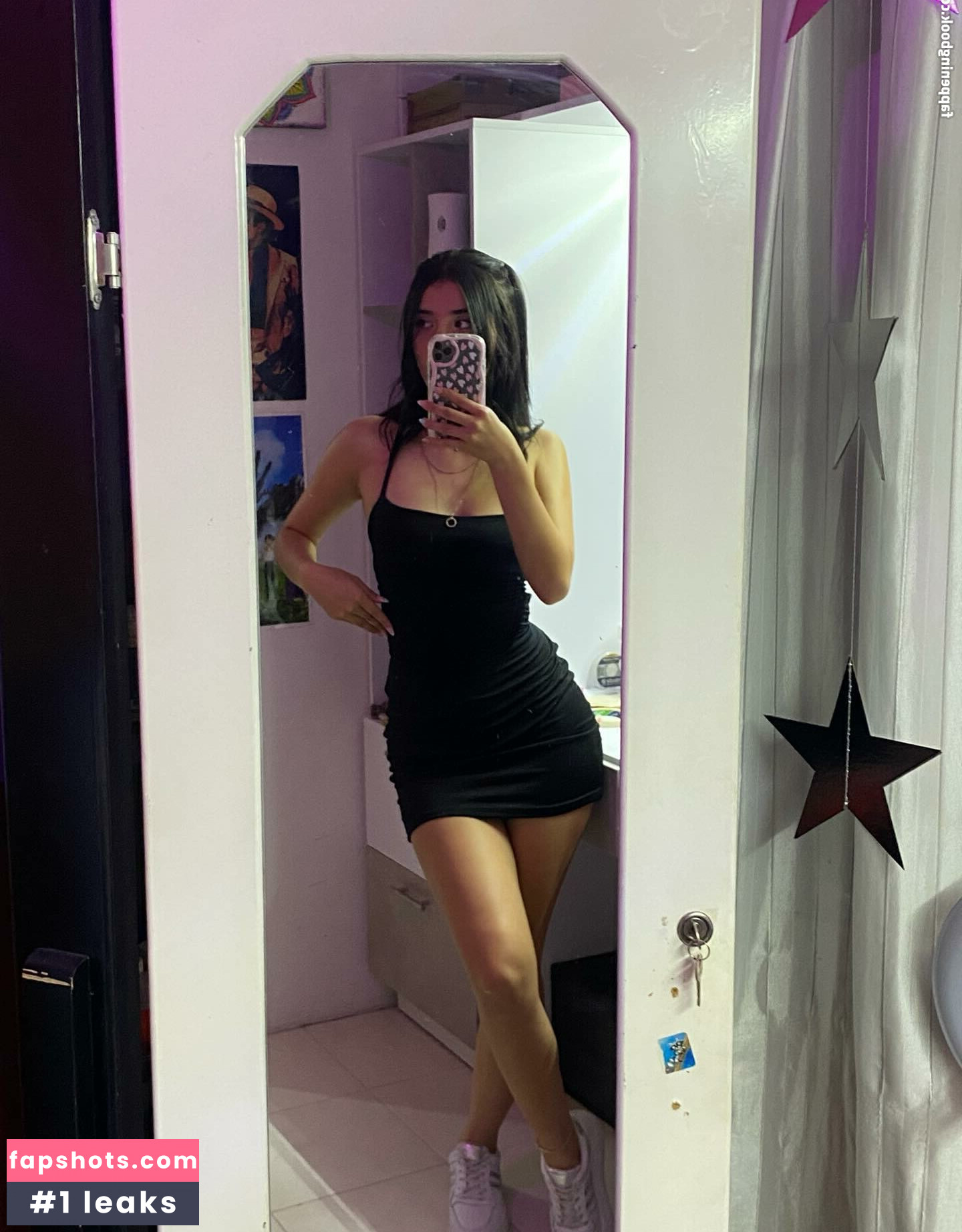 Luisa Valencia gallery photo #38