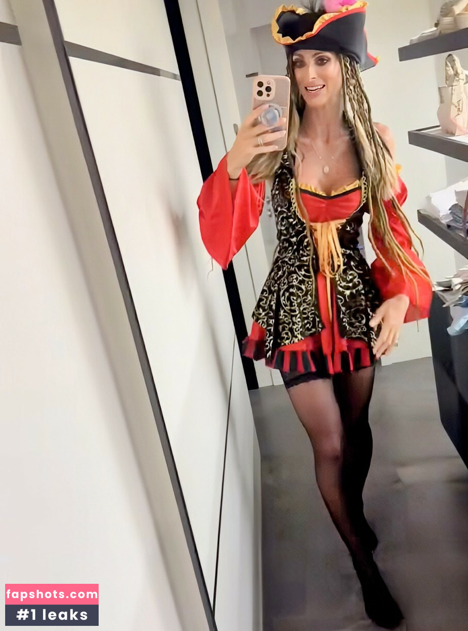 Luisa Zissman Nude Leaks OnlyFans Photos #6 - LeakJerk