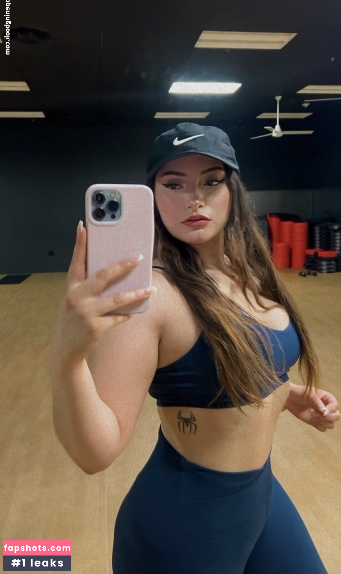 Luisaaf8 nude babe gallery