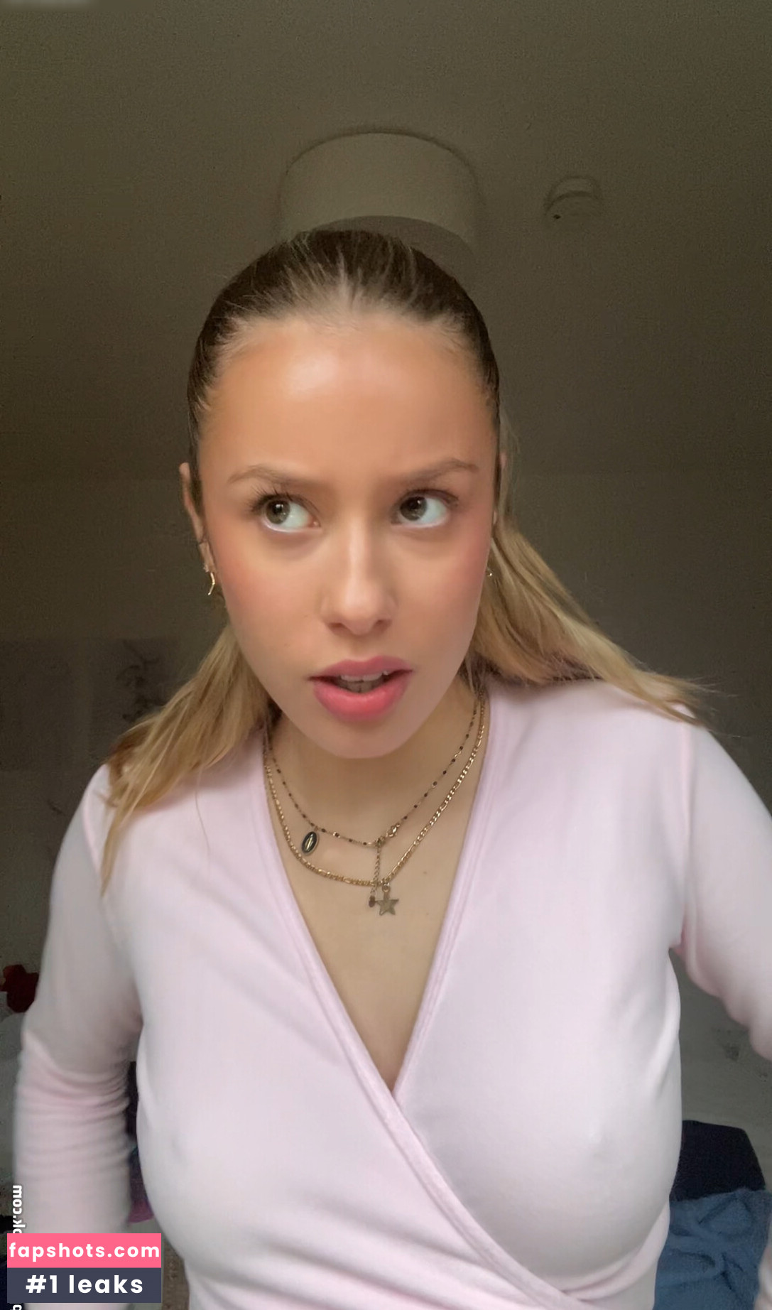 Luise Jenisch gallery photo #8