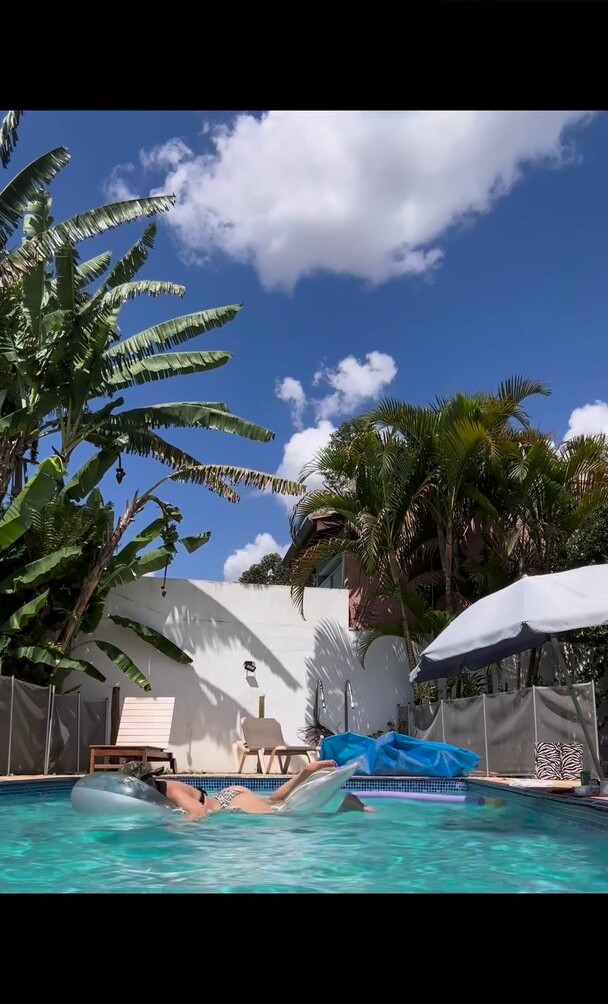 luiza-ambiel gallery photo #1359