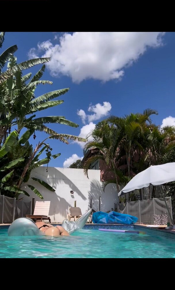 luiza-ambiel gallery photo #1365