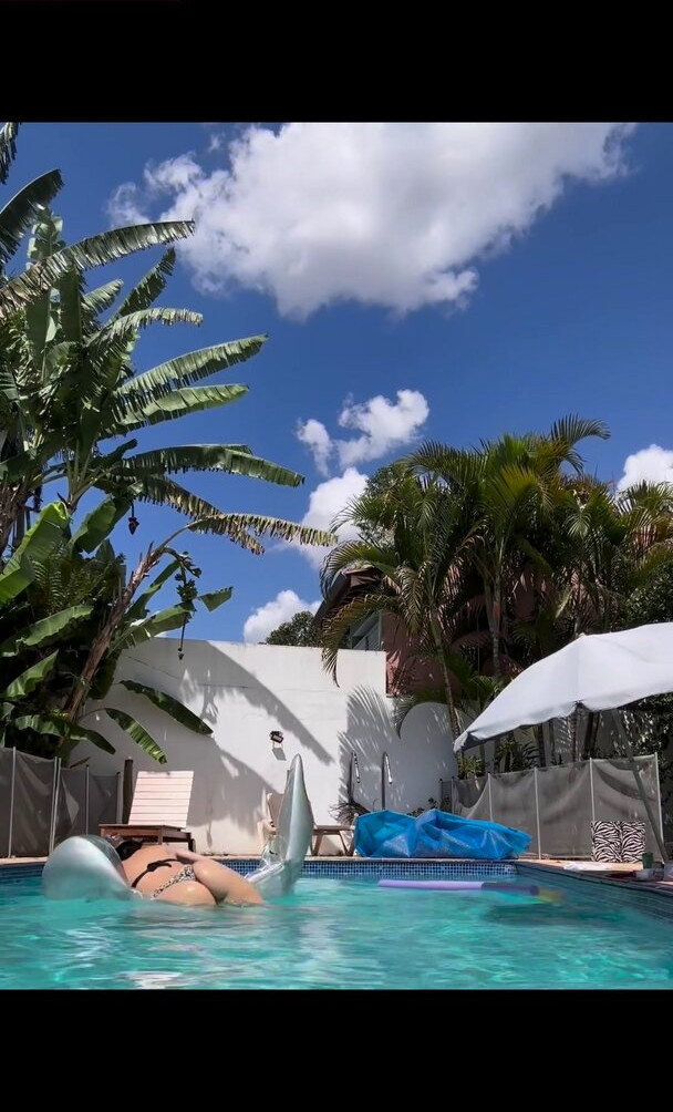 luiza-ambiel gallery photo #1366