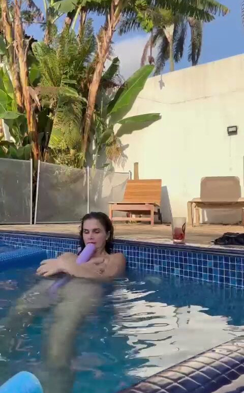 luiza-ambiel gallery photo #1970