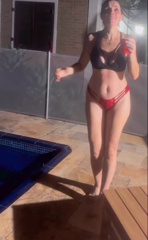 luiza-ambiel gallery photo #2032