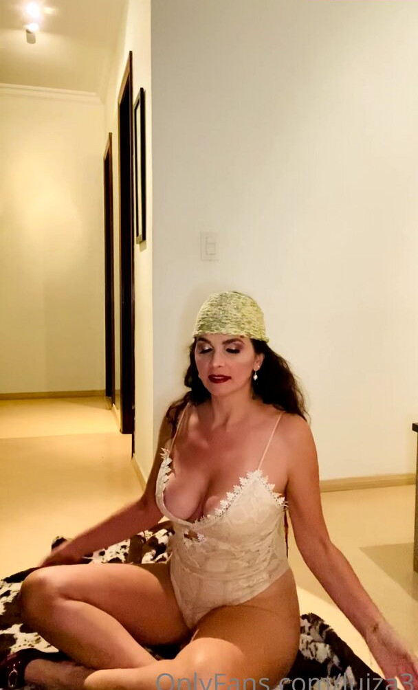 luiza-ambiel gallery photo #2632