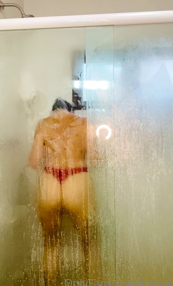 luiza-ambiel Filtración Desnuda OnlyFans Foto #2768 - Fapshots