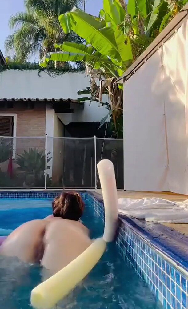 luiza-ambiel gallery photo #979