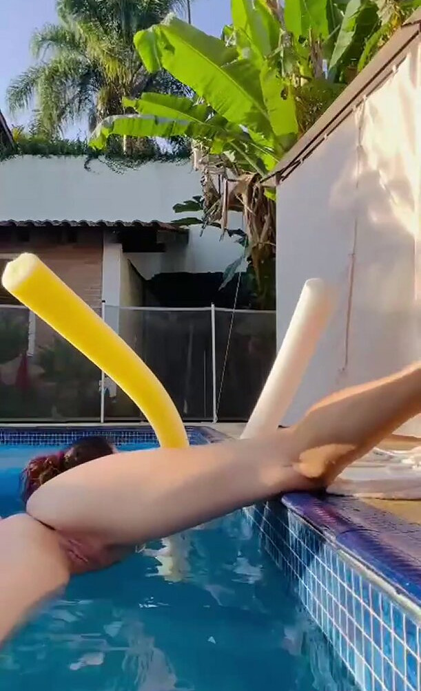 luiza-ambiel gallery photo #982