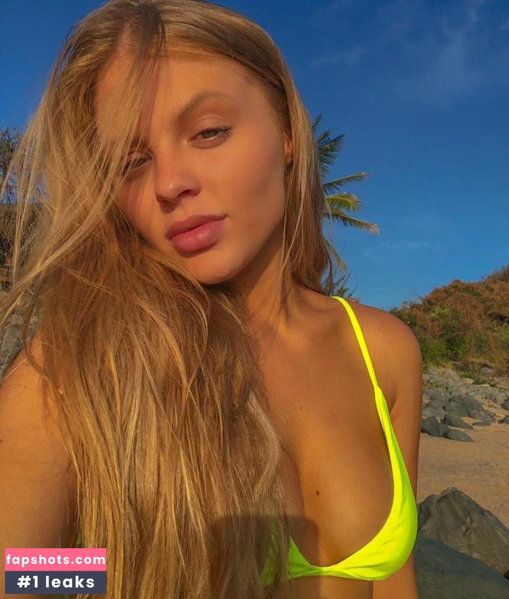 Luiza Sonza gallery photo #28