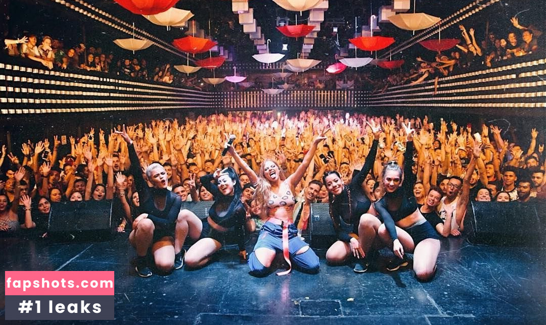 Luiza Sonza gallery photo #31