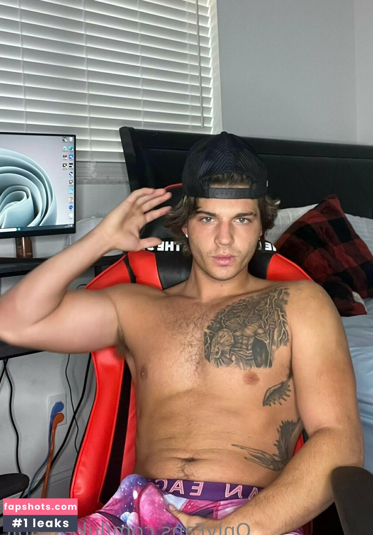 lukesvault gallery photo #6