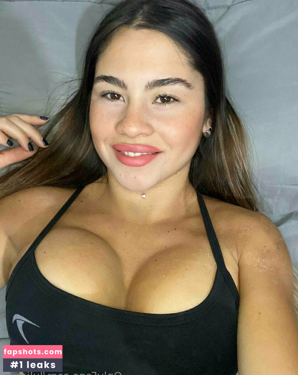 lulicruz Nude Leaks OnlyFans Photos #29 - LeakJerk