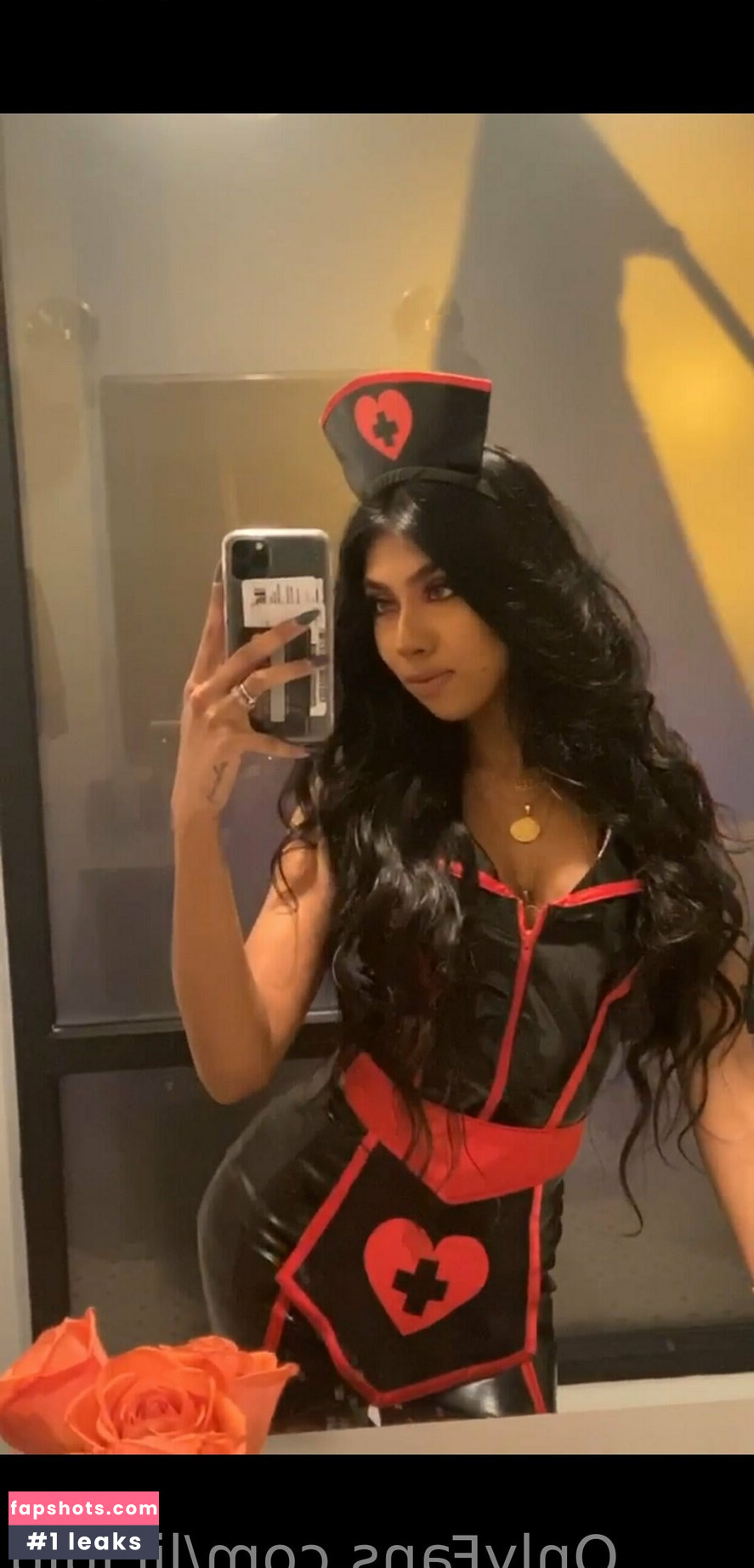 lulu__chicago gallery photo #6