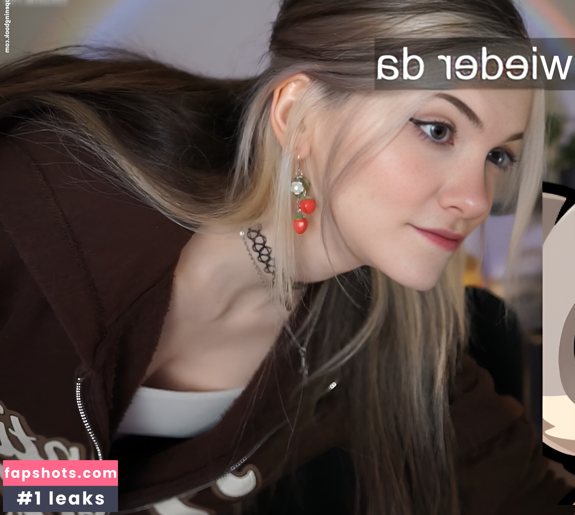 Lumenti nude babe gallery