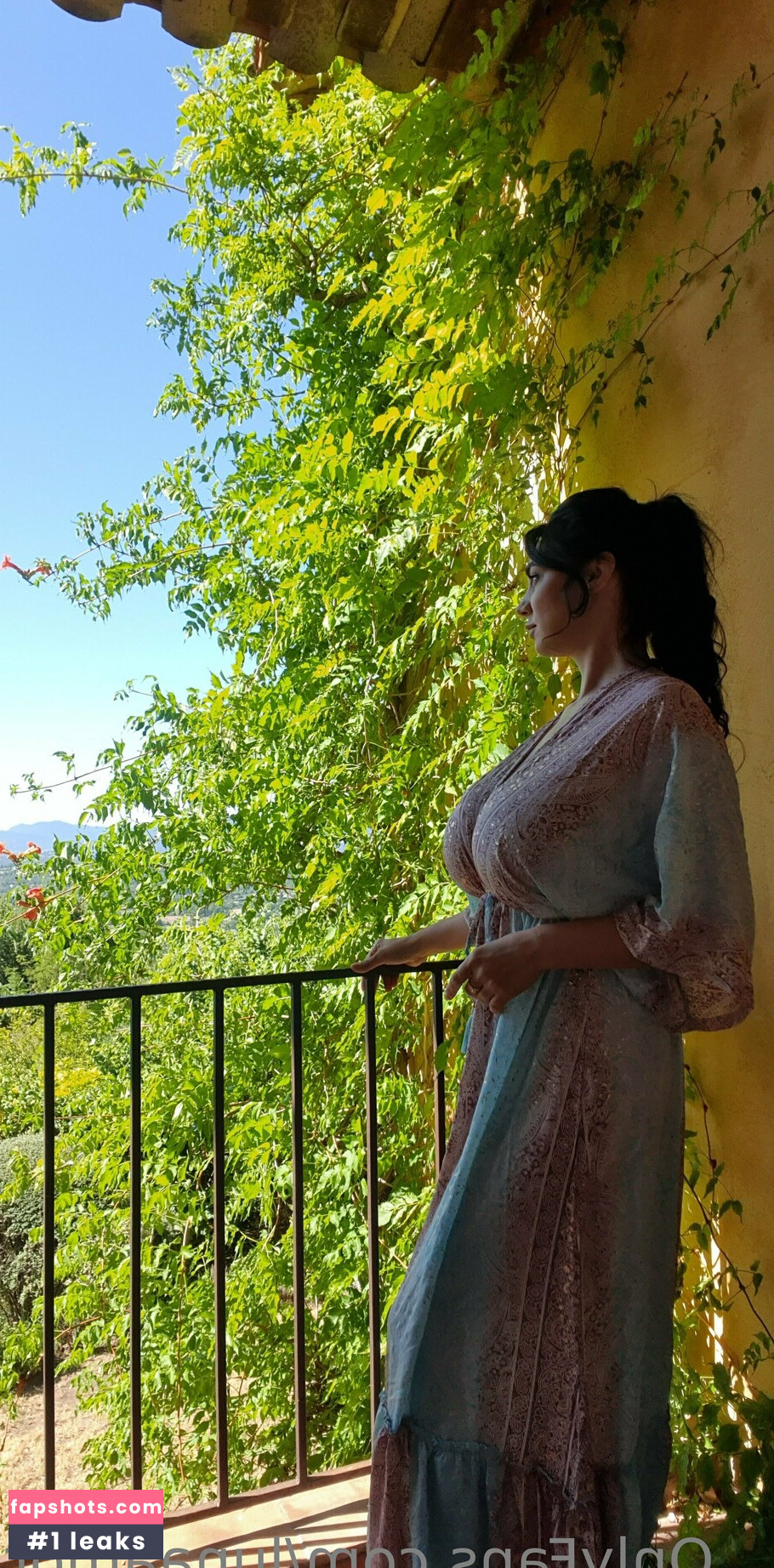 Luna Amor gallery photo #194