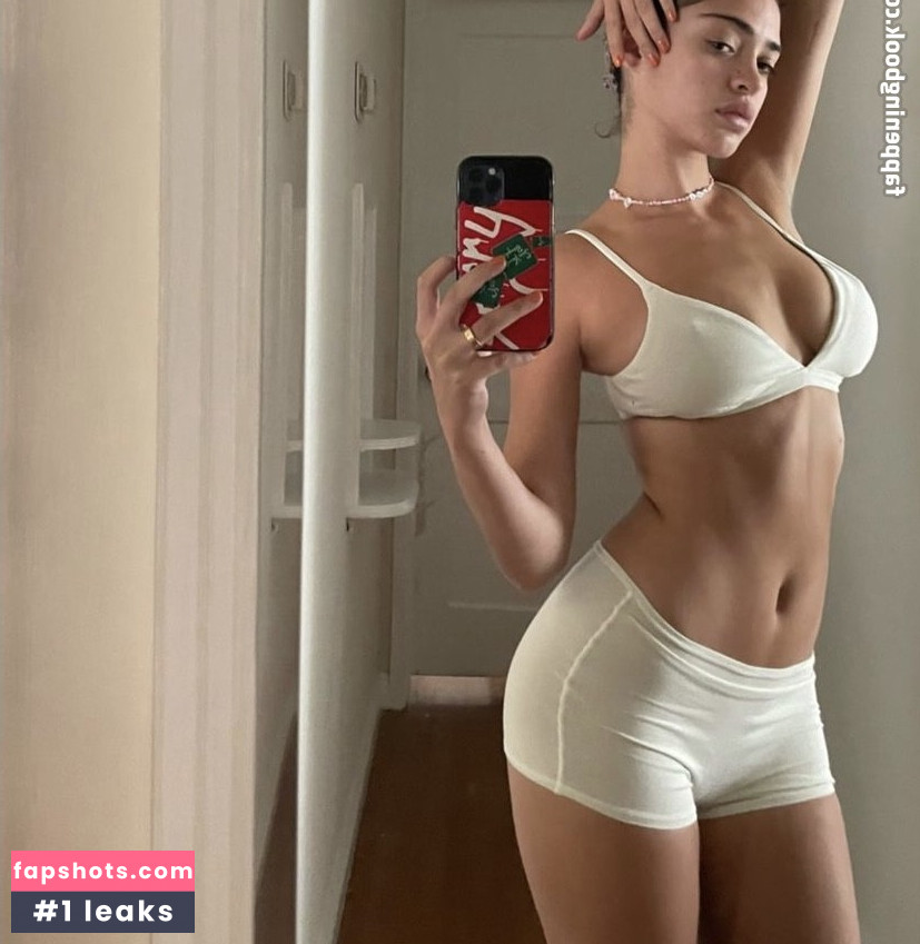 Luna Blaise gallery photo #119