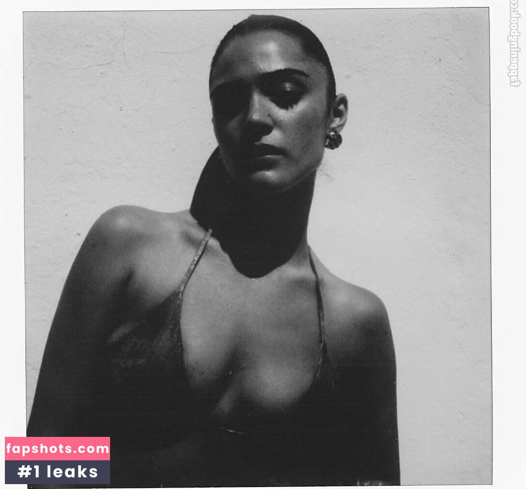 Luna Blaise gallery photo #13