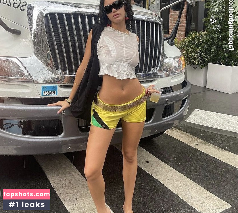 Luna Blaise gallery photo #83