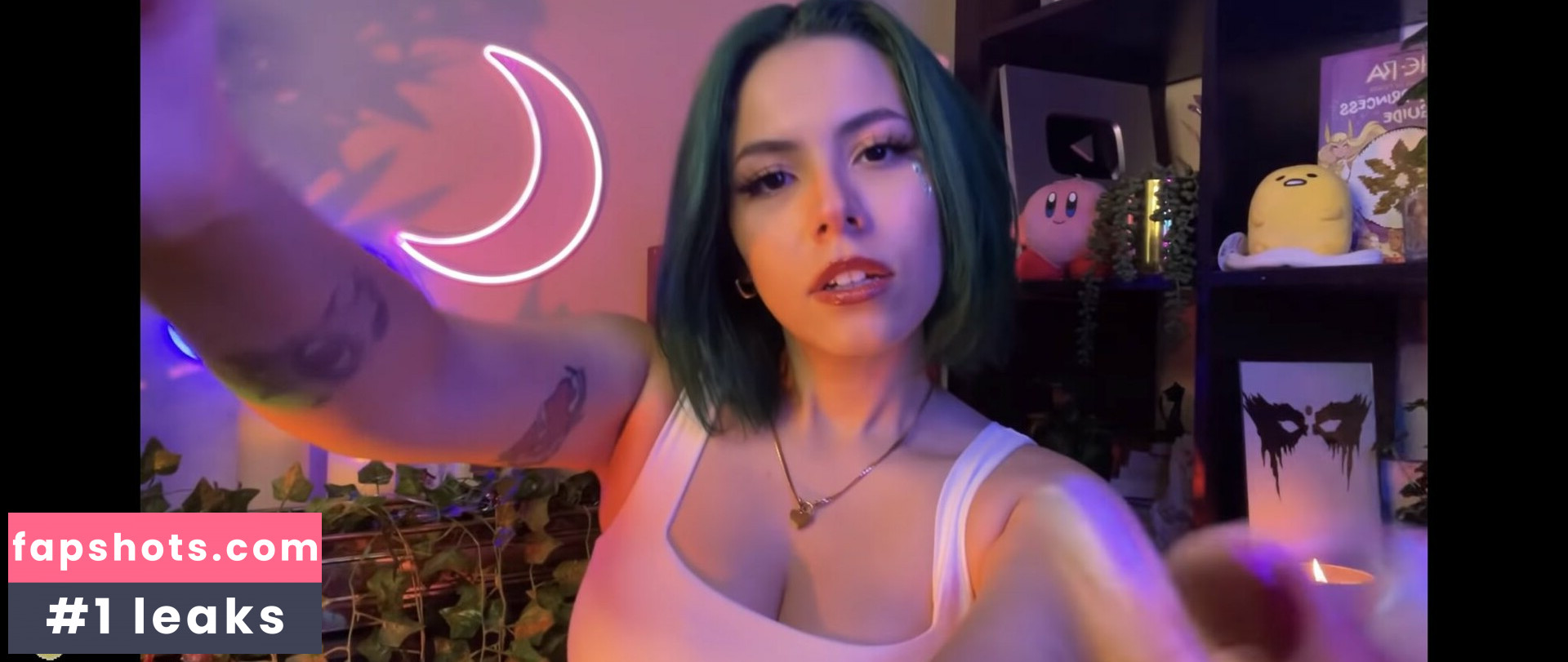 Luna Bloom gallery photo #55