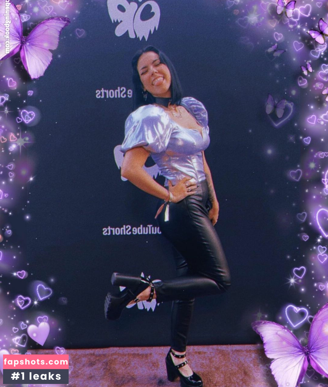 Luna Bloom gallery photo #58