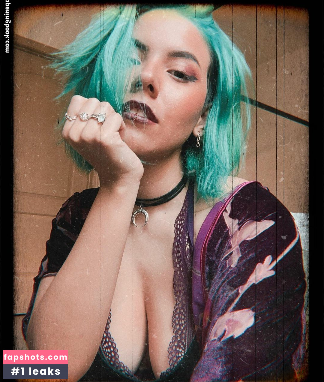 Luna Bloom gallery photo #69