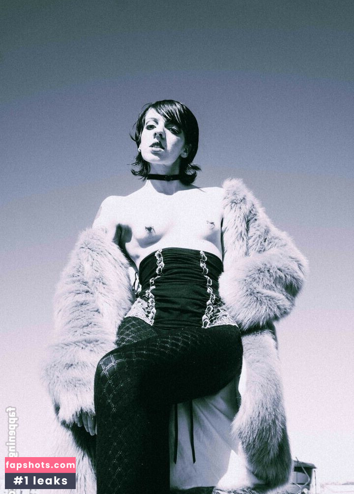 Luna Di gallery photo #19