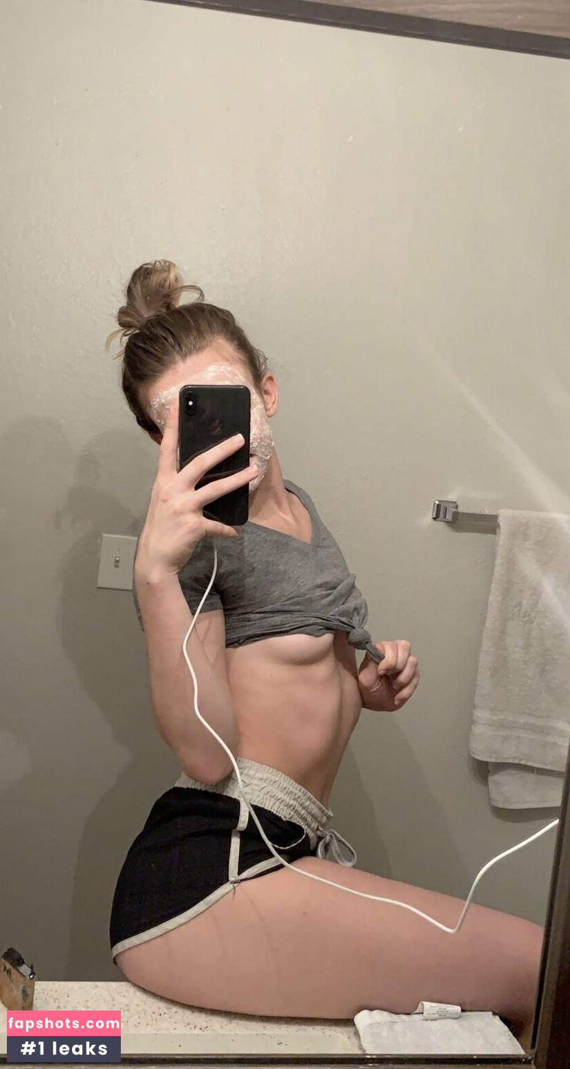 luna.griffinn gallery photo #20