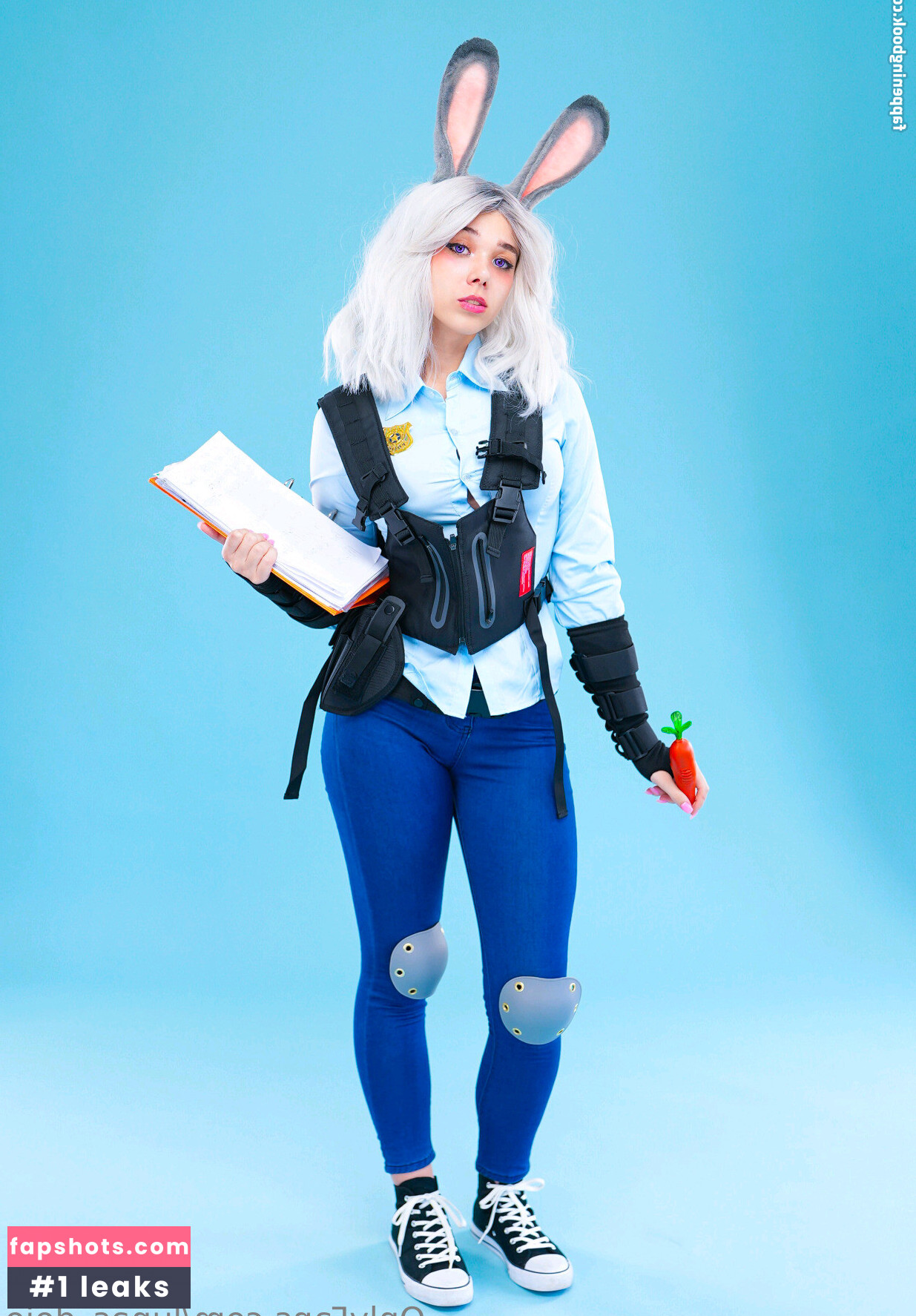 Luna Kitsune gallery photo #11