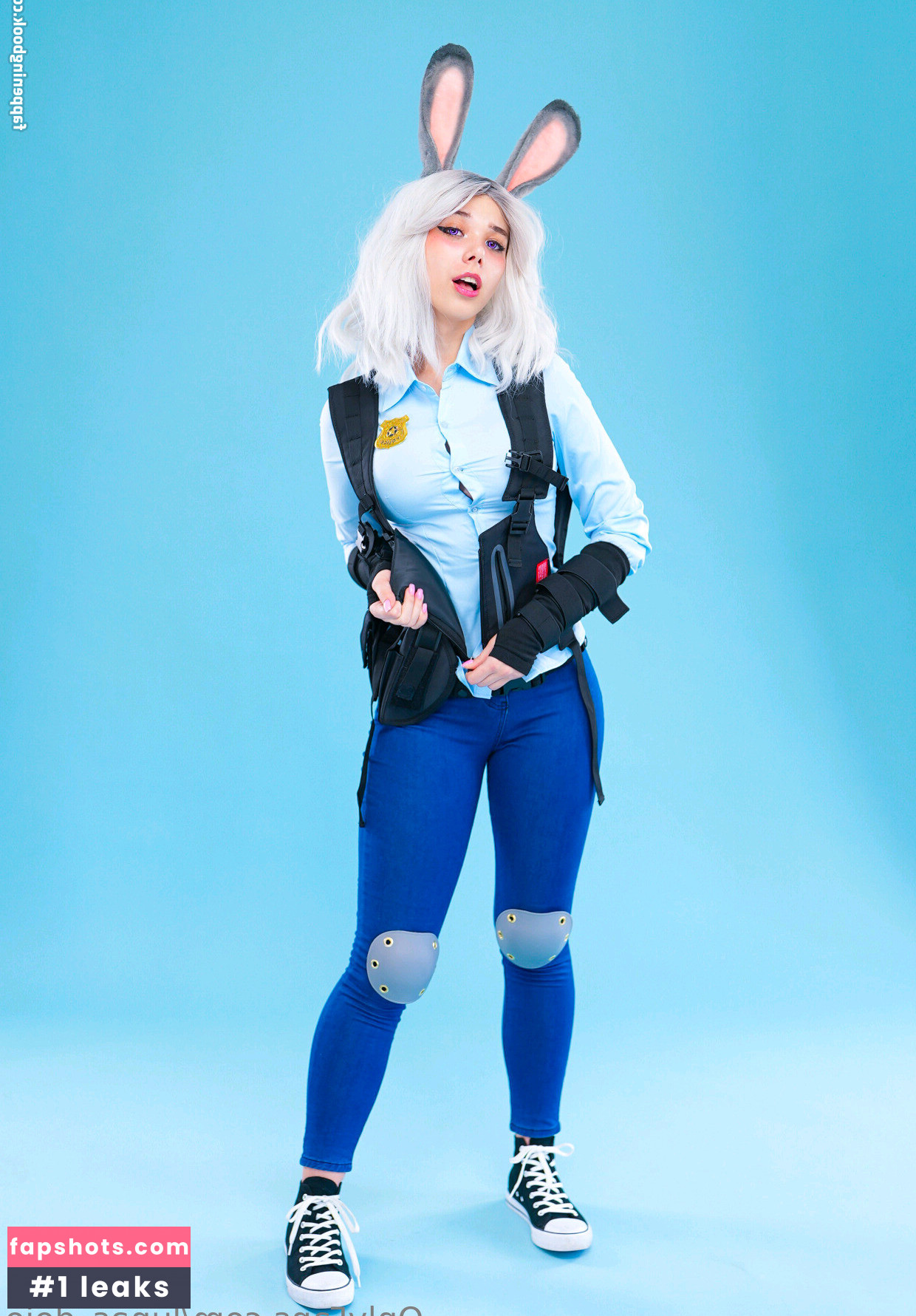 Luna Kitsune gallery photo #7