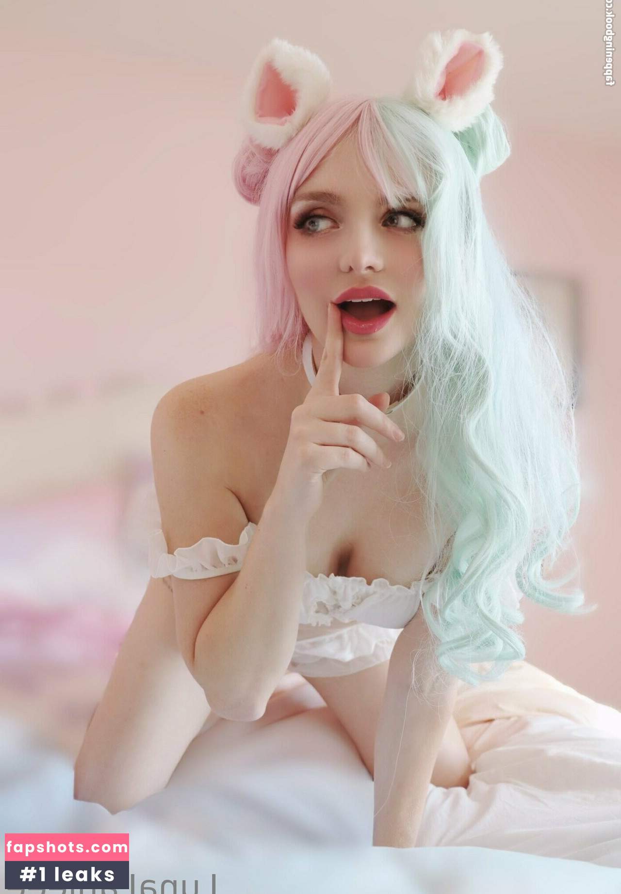 Luna Lanie gallery photo #4