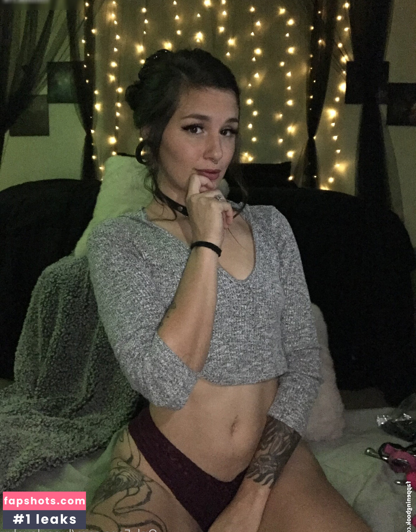 Luna Lovely gallery photo #25