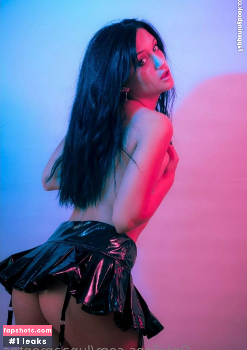 Luna Montes gallery photo #7